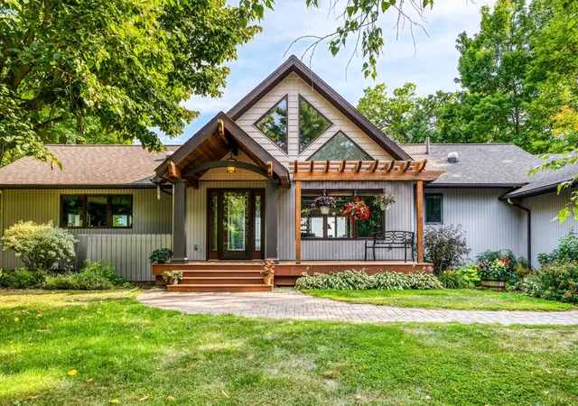 Photo 1 of Single family home for sale at 7002 Maple Beach Ct Ne, Bemidji, MN 56601 | MLS# 7133690 | Listing updated on 2026-08-31