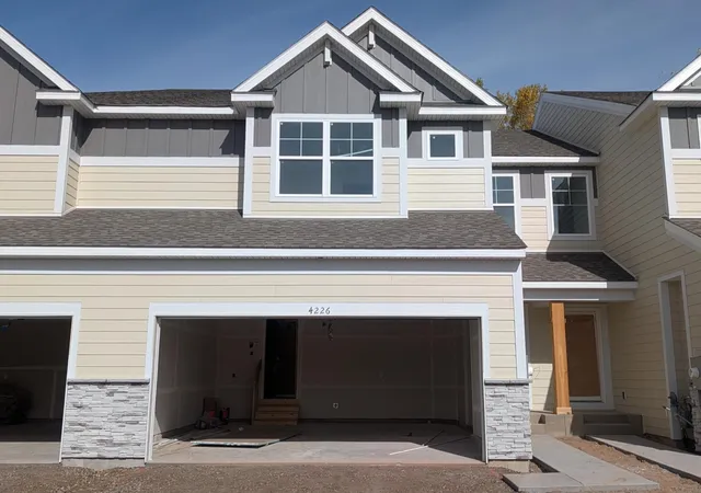 Photo 1 of Single family home for sale at 4226 Hayward Ave N, Oakdale, MN 55128 | MLS# 7133702 | Listing updated on 2026-10-08