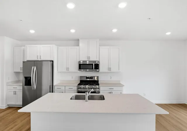 image of 4226 Hayward Ave N, Oakdale, MN 55128 | MLS# 7133702
