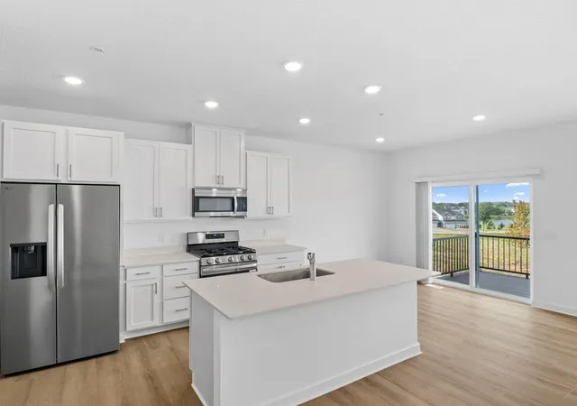 image of 4226 Hayward Ave N, Oakdale, MN 55128 | MLS# 7133702