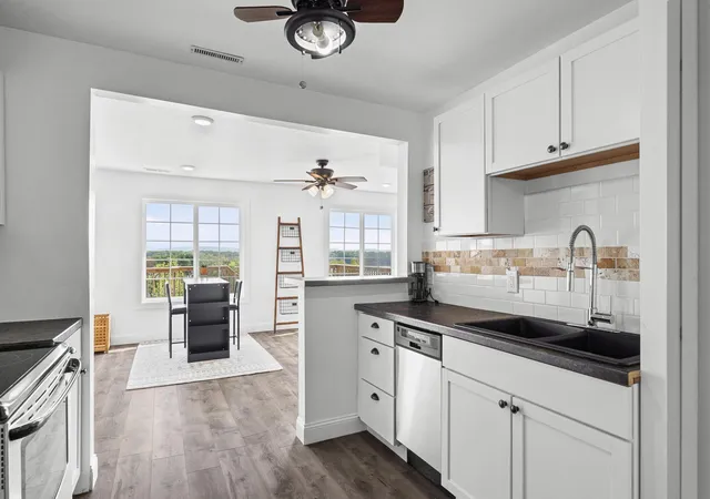 Photo 4 of Sale Pending at 27317 Fern Glen Rd, Dakota, MN 55925 | MLS# 7133707 | Listing updated on 2026-10-28
