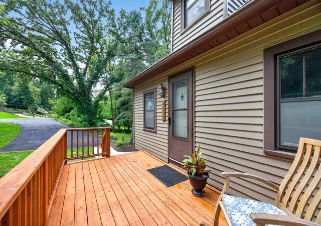 Photo 3 of Single family home for sale at 2505 E River Rd Ne, Rochester, MN 55906 | MLS# 7133718 | Listing updated on 2026-09-04