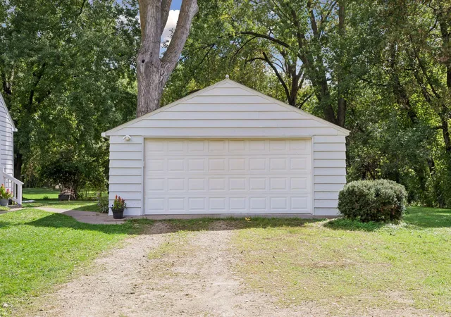 Photo 3 of Single family home for sale at 2922 Old Hwy 8, Saint Paul, MN 55113 | MLS# 7133726 | Listing updated on 2026-09-29