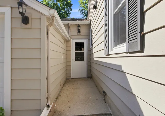 Photo 3 of Sale Pending at 131 Elm St E, Norwood Young America, MN 55368 | MLS# 7133744 | Listing updated on 2026-09-16