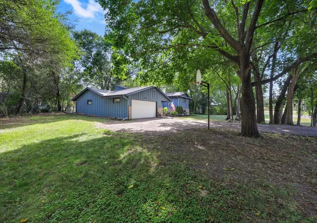 Photo 3 of Single family home for sale at 1701 W River St, Monticello, MN 55362 | MLS# 7133748 | Listing updated on 2026-09-21