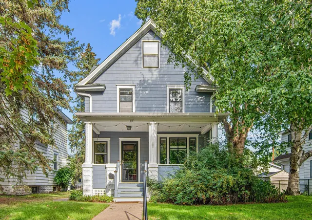 Photo 1 of Single family home for sale at 818 Delaware Ave, Saint Paul, MN 55107 | MLS# 7133783 | Listing updated on 2026-09-04