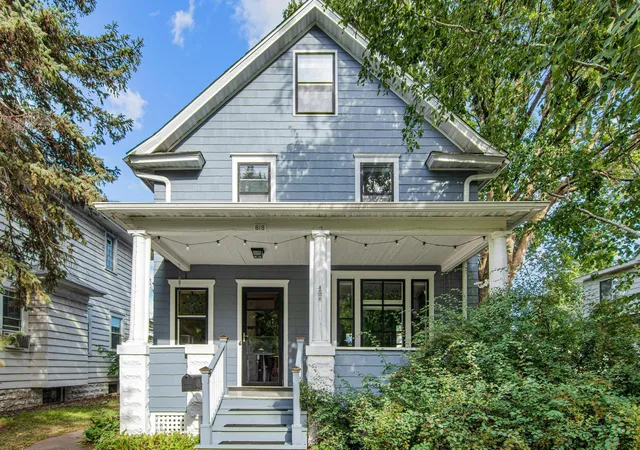 Photo 33 of Single family home for sale at 818 Delaware Ave, Saint Paul, MN 55107 | MLS# 7133783 | Listing updated on 2026-09-04
