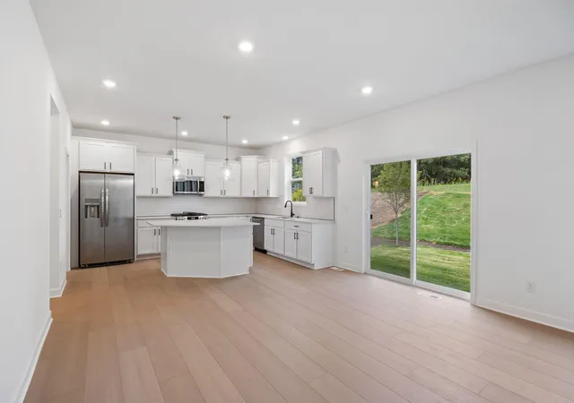 3rd image of 2584 Rock Elm Rd, Shakopee, MN 55379 | MLS# 7133784