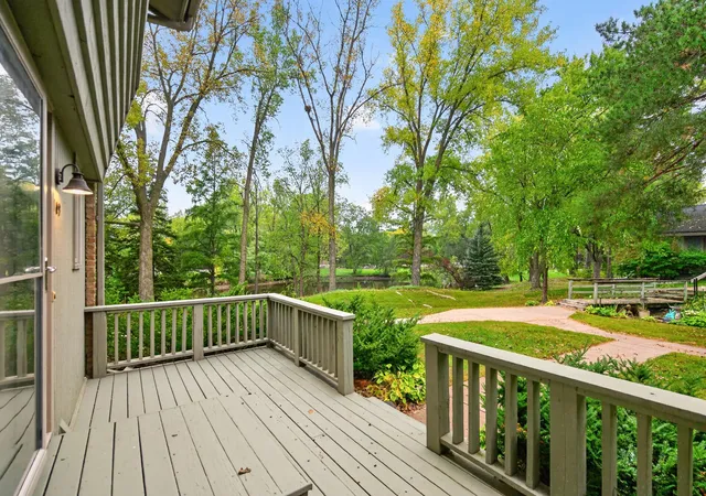 Photo 1 of Single family home for sale at 109 Windsor Ln, Saint Paul, MN 55112 | MLS# 7133785 | Listing updated on 2026-10-08