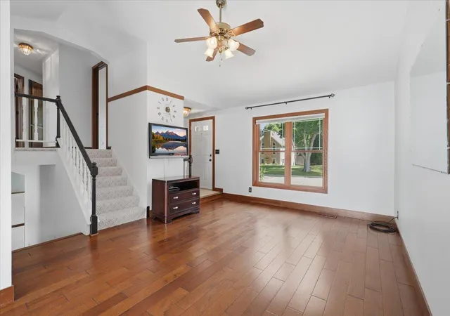 Photo 3 of Single family home for sale at 7474 Jeffery Ln S, Cottage Grove, MN 55016 | MLS# 7133804 | Listing updated on 2026-09-19