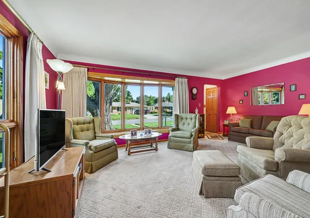 Photo 3 of Sale Pending at 1258 Ryan Ave W, Saint Paul, MN 55113 | MLS# 7133816 | Listing updated on 2026-09-29