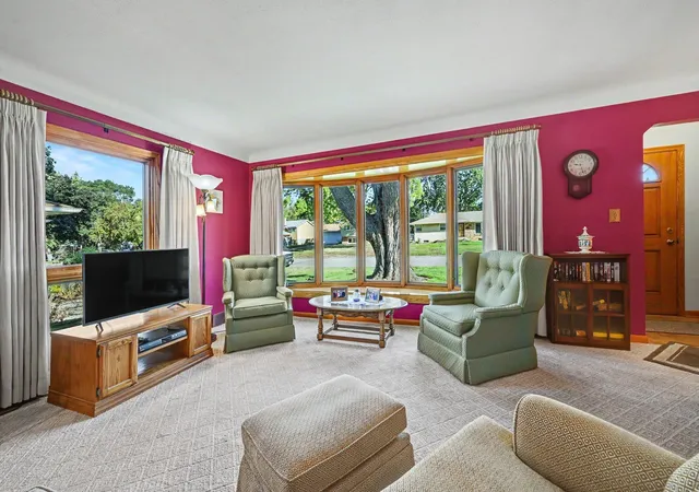 Photo 4 of Sale Pending at 1258 Ryan Ave W, Saint Paul, MN 55113 | MLS# 7133816 | Listing updated on 2026-09-29