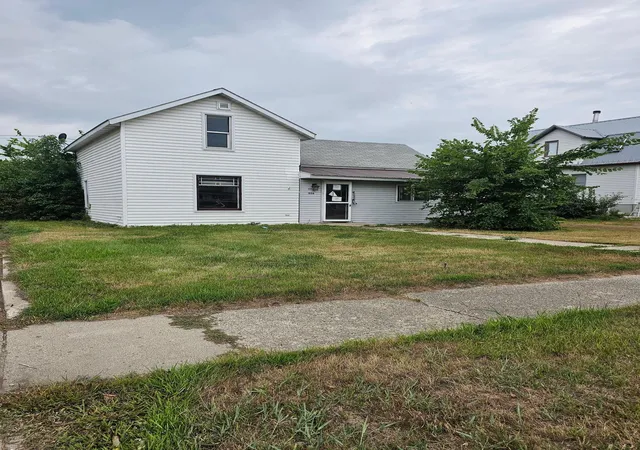 Photo 1 of Single family home for sale at 506 Main Ave S, Hankinson, ND 58041 | MLS# 7133843 | Listing updated on 2026-10-28