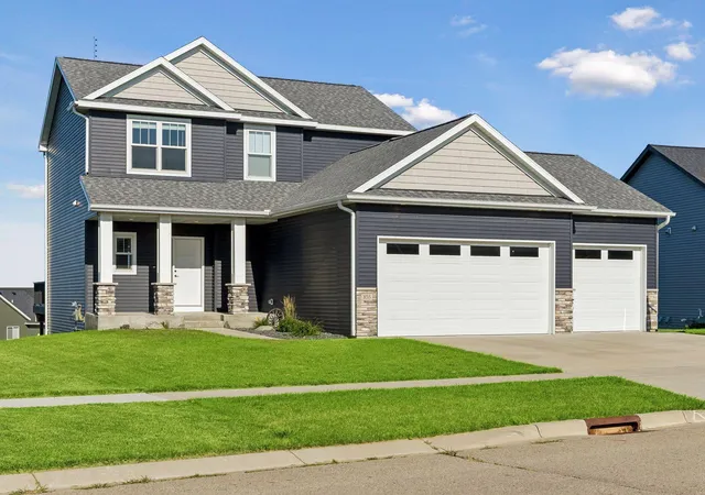 Photo 1 of Single family home for sale at 855 Towne Dr Ne, Byron, MN 55920 | MLS# 7133846 | Listing updated on 2026-09-03