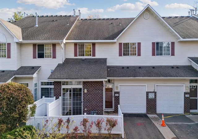 Single family home for sale at 13511 Carmody Dr, Eden Prairie, MN 55344 | MLS# 7133882