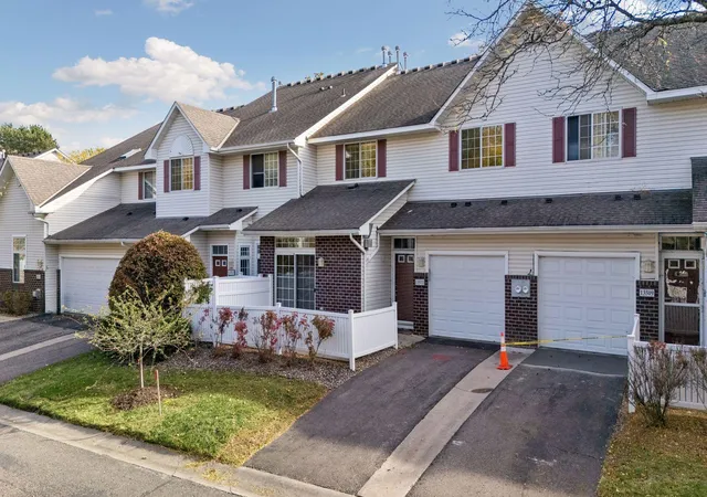 Photo 1 of Single family home for sale at 13511 Carmody Dr, Eden Prairie, MN 55344 | MLS# 7133882 | Listing updated on 2026-10-14