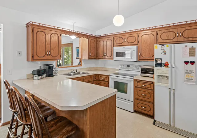 Photo 2 of Single family home for sale at 5563 Asbury St, Saint Paul, MN 55126 | MLS# 7133883 | Listing updated on 2026-10-16