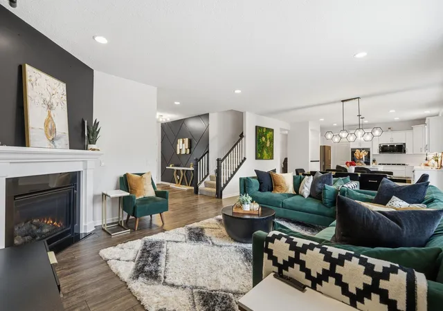 Photo 2 of Single family home for sale at 9324 Summerlin Rd, Saint Paul, MN 55129 | MLS# 7133899 | Listing updated on 2026-10-06