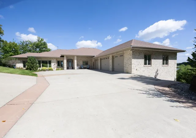 Photo 2 of Mansion for sale at 50951 Fish Lake Rd, Detroit Lakes, MN 56501 | MLS# 7133904 | Listing updated on 2026-08-30