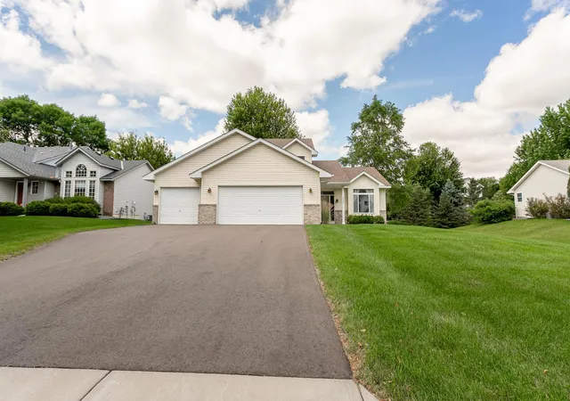 image of 8284 Ashford Rd, Woodbury, MN 55125 | MLS# 7133914