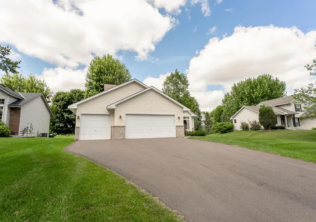 image of 8284 Ashford Rd, Woodbury, MN 55125 | MLS# 7133914