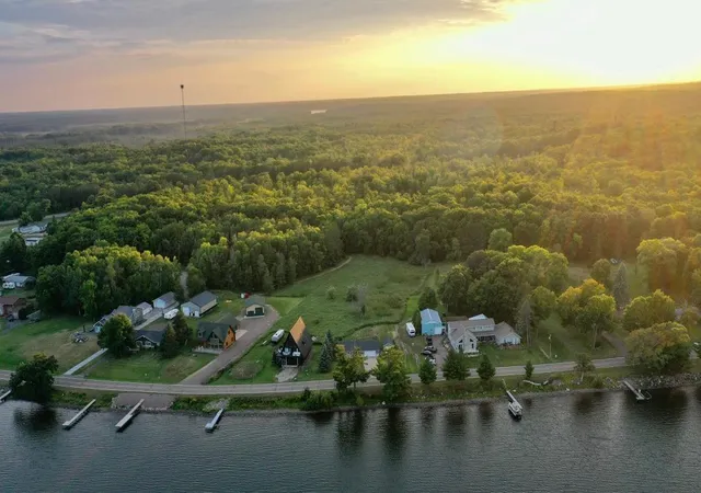 Photo 4 of Single family home for sale at 39395 Twilight Rd, Onamia, MN 56359 | MLS# 7133924 | Listing updated on 2026-09-24