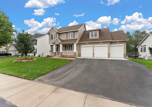 Photo 3 of Single family home for sale at 2686 148th St W, Rosemount, MN 55068 | MLS# 7133926 | Listing updated on 2026-09-18