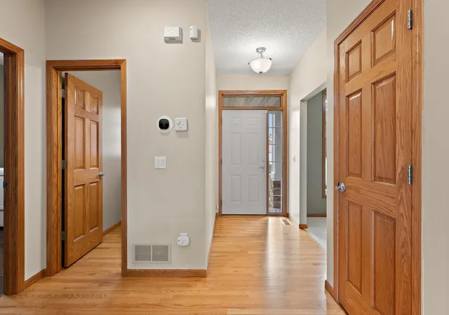 Photo 3 of Sale Pending at 2686 148Th St W, Rosemount, MN 55068 | MLS# 7133926 | Listing updated on 2026-10-18