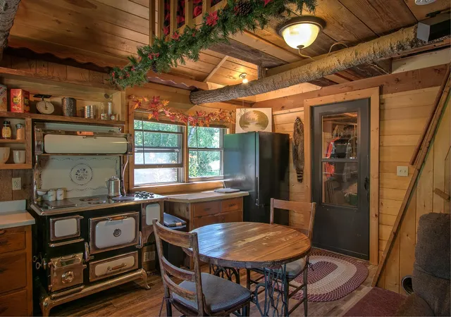 Photo 2 of Single family home for sale at 29280 Brook Park Rd, Brook Park, MN 55007 | MLS# 7133933 | Listing updated on 2026-10-19