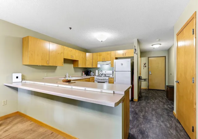 3rd image of 4845 W 123rd St, Savage, MN 55378