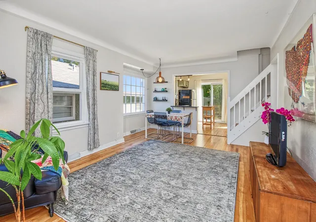 Photo 2 of Sale Pending at 210 Curtice St W, Saint Paul, MN 55118 | MLS# 7133956 | Listing updated on 2026-09-30