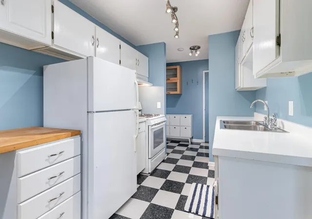 Photo 2 of Condo for sale at 333 8th St Se #316, Minneapolis, MN 55414 | MLS# 7133958 | Listing updated on 2026-10-14