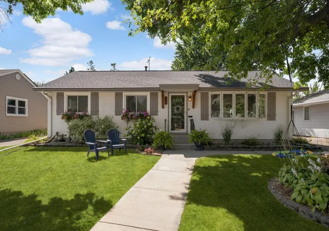 Photo 1 of Single family home for sale at 340 Emerson Ave W, Saint Paul, MN 55118 | MLS# 7133968 | Listing updated on 2026-09-08