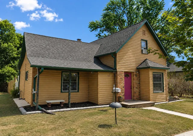 Photo 1 of Sale Pending at 112 4th Ave Ne, Brainerd, MN 56401 | MLS# 7133974 | Listing updated on 2026-09-12
