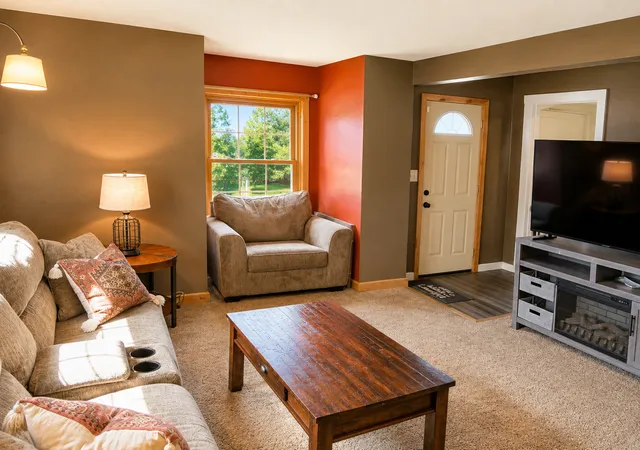 Photo 3 of Sale Pending at 112 4Th Ave Ne, Brainerd, MN 56401 | MLS# 7133974 | Listing updated on 2026-09-12