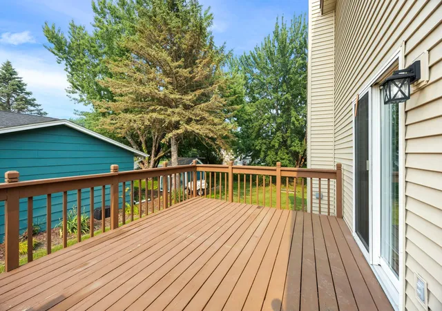 Photo 4 of Single family home for sale at 5700 Deer Trl E, Shoreview, MN 55126 | MLS# 7134005 | Listing updated on 2026-09-29
