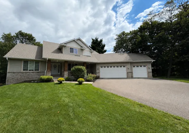 Photo 2 of Single family home for sale at 21073 Lander St Nw, Elk River, MN 55330 | MLS# 7134008 | Listing updated on 2026-10-22