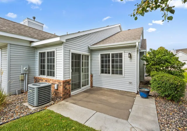 3rd image of 4143 Ruby Ln #72, Eagan, MN 55122 | MLS# 7134015
