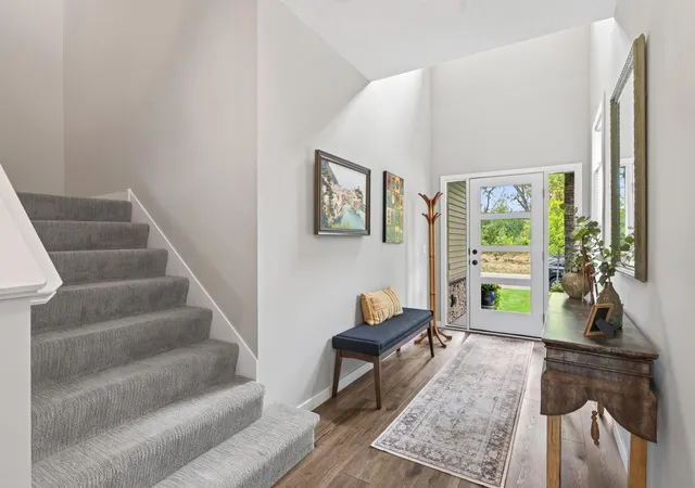 Photo 3 of Single family home for sale at 4139 Isaac Ct, Vadnais Heights, MN 55127 | MLS# 7134019 | Listing updated on 2026-09-18