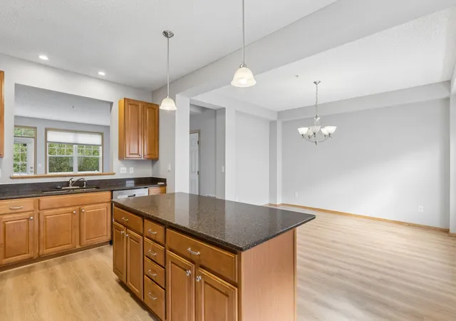 Photo 3 of Sale Pending at 1662 Village Trl E #3, Maplewood, MN 55109 | MLS# 7134021 | Listing updated on 2026-10-09
