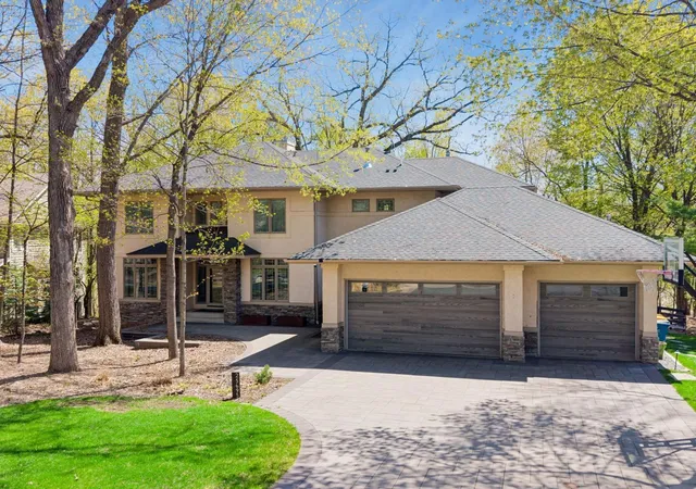 Photo 2 of Mansion for sale at 25695 Maple View Ct, Excelsior, MN 55331 | MLS# 7134069 | Listing updated on 2026-09-02