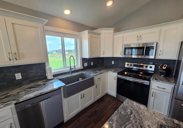 Photo 4 of Single family home for sale at 1009 26Th Street Loop, Sartell, MN 56377 | MLS# 7134076 | Listing updated on 2026-10-01