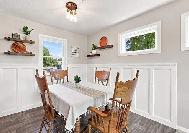 Photo 3 of Sale Pending at 1008 9th Street SW, Faribault, MN 55021 | MLS# 7134080 | Listing updated on 2026-09-14