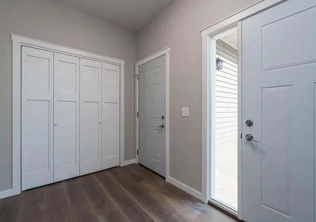 Photo 3 of Single family home for sale at 123 Erin Ct, Nicollet, MN 56074 | MLS# 7134094 | Listing updated on 2026-10-22