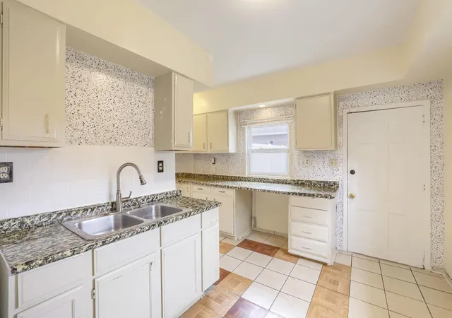 Photo 4 of Single family home for sale at 3102 Morgan Ave N, Minneapolis, MN 55411 | MLS# 7134107 | Listing updated on 2026-10-07