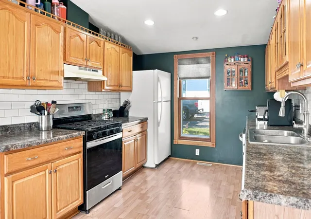 Photo 2 of Single family home for sale at 408 Central Ave, Osakis, MN 56360 | MLS# 7134109 | Listing updated on 2026-09-13
