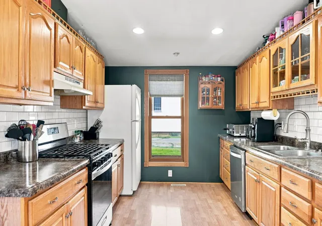 Photo 3 of Single family home for sale at 408 Central Ave, Osakis, MN 56360 | MLS# 7134109 | Listing updated on 2026-09-13