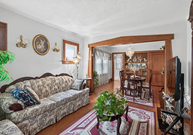 Photo 3 of Single family home for sale at 4224 Stevens Ave, Minneapolis, MN 55409 | MLS# 7134136 | Listing updated on 2026-08-27
