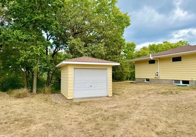 Photo 3 of Sale Pending at 3628 Martha Ln, Red Wing, MN 55066 | MLS# 7134138 | Listing updated on 2026-09-07