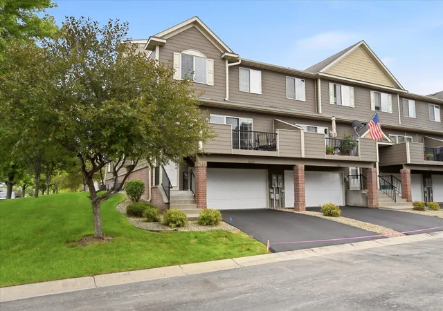 Photo 2 of Single family home for sale at 14109 Wilds Path Nw, Prior Lake, MN 55372 | MLS# 7134141 | Listing updated on 2026-09-02